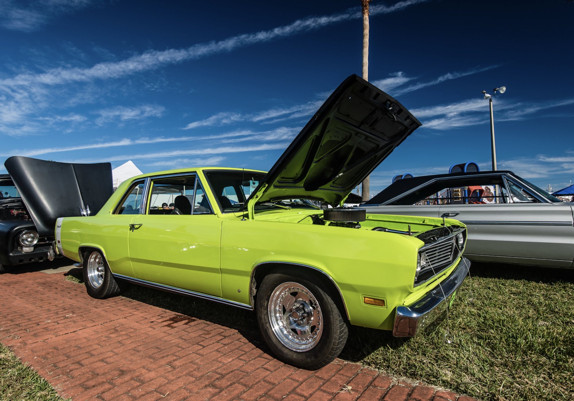 Show cars at the Daytona Turkey Run®