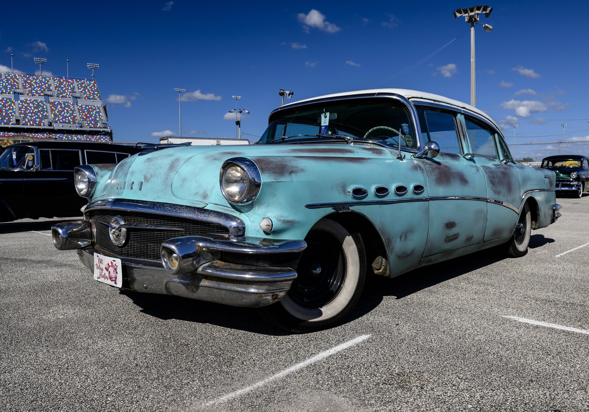 Show cars at the Daytona Turkey Run®