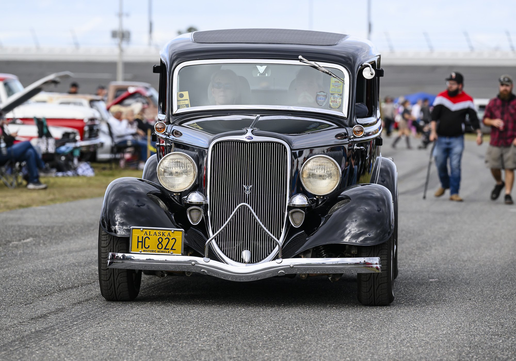Show cars at the Daytona Turkey Run®